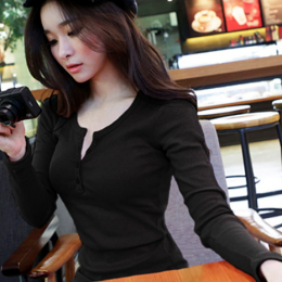 멜리브 슬림핏 버튼 티셔츠