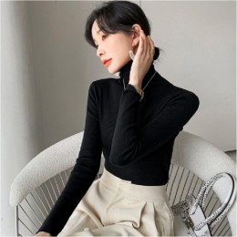 슬림핏 폴라넥 긴팔 니트