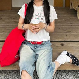 레터링 그래픽 크롭 반팔티