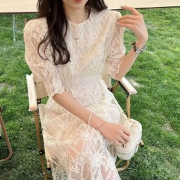 페미닌 무드 허리끈 레이스 옆트임 원피스 UJS-015