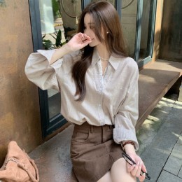 브이넥 레이스 스트라이프 셔츠 T_219