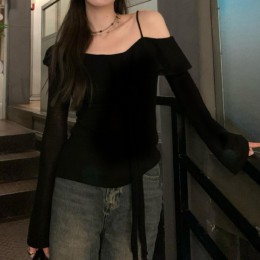 오프숄더 프릴 긴팔 티셔츠