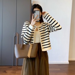 스트라이프 라운드넥 가디건