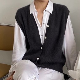 레이어드룩 V넥 니트 베스트