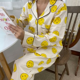 스마일 무늬 여성 파자마 잠옷 상하의 세트