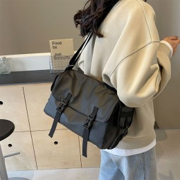 남성 여성 퀄리티 분리 수납 블랙 크로스백 URK-417