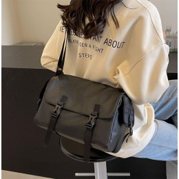 남성 여성 퀄리티 분리 수납 블랙 크로스백 URK-417