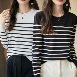 여자 스트라이프 라운드넥 니트 긴팔 티셔츠 URK-535