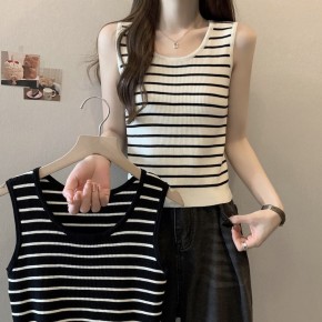 여성 스트라이프 줄무늬 슬림 민소매 나시 URK-544