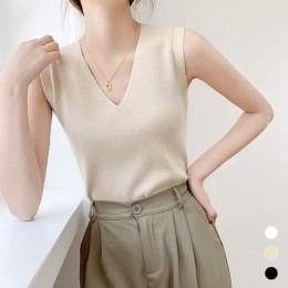 여성 깔끔 브이넥 무지 민소매 나시 URK-575